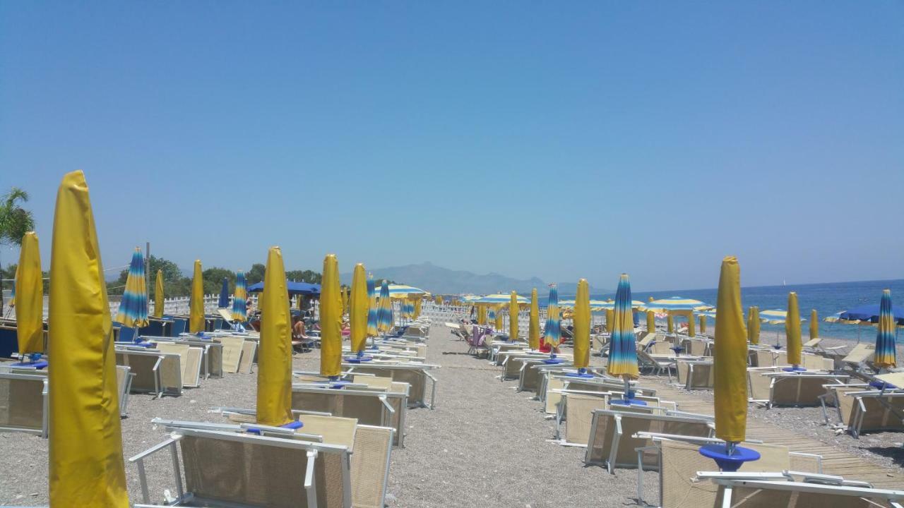 דירות מסקלי 285 Via Spiaggia מראה חיצוני תמונה
